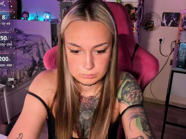 ChloeKohaku live cam on BongaCams