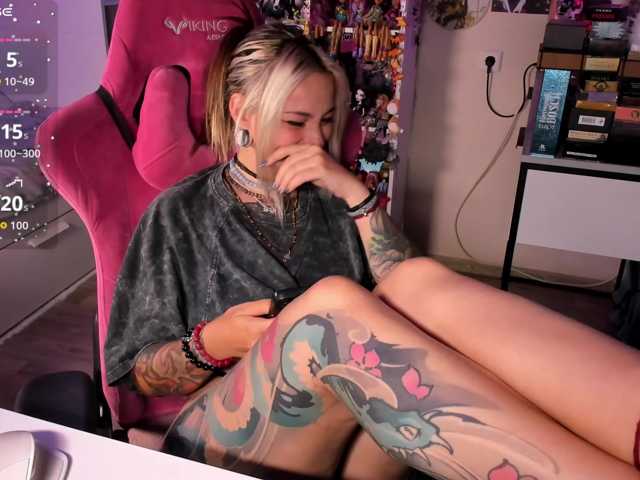 ChloeKohaku live cam on BongaCams