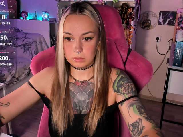 ChloeKohaku live cam on BongaCams