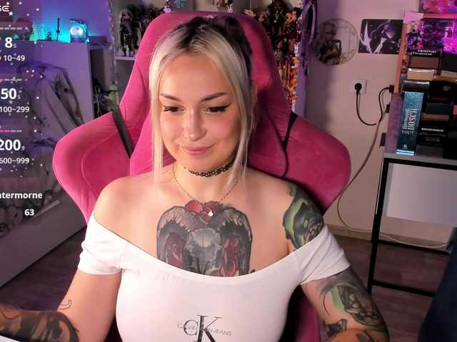 ChloeKohaku live cam on BongaCams