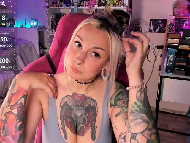 ChloeKohaku live cam on BongaCams