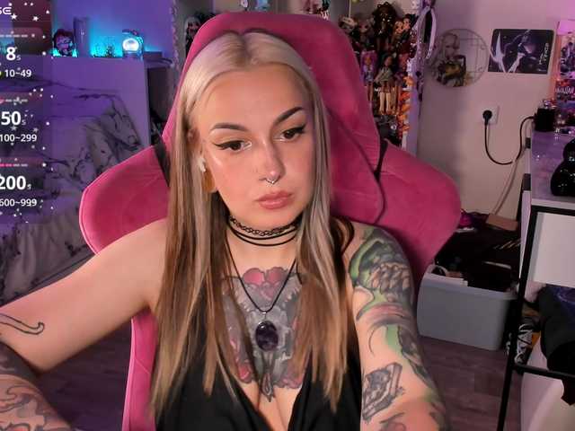 ChloeKohaku live cam on BongaCams