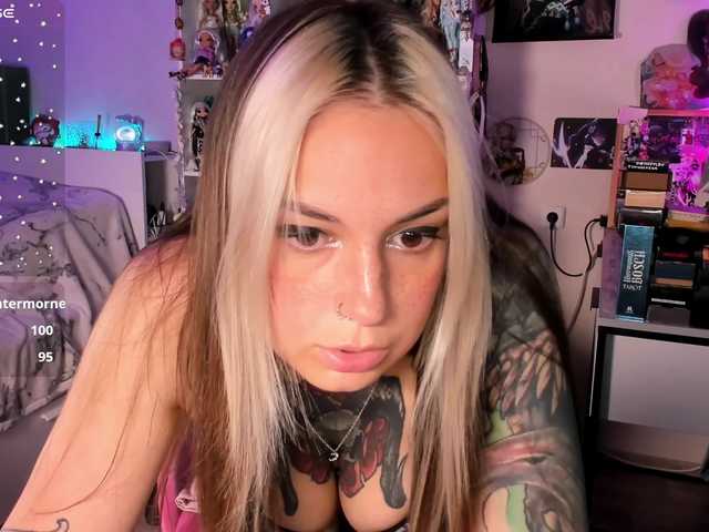ChloeKohaku live cam on BongaCams