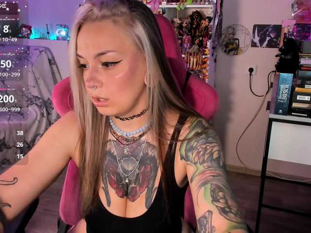 ChloeKohaku live cam on BongaCams