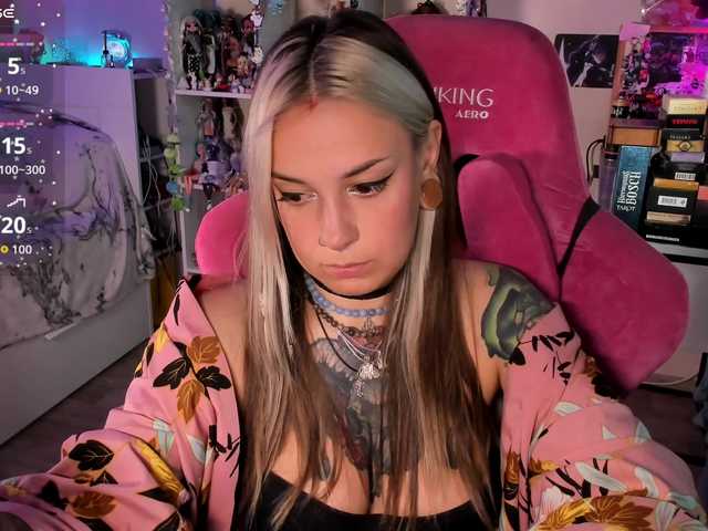 ChloeKohaku live cam on BongaCams