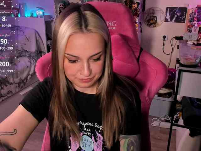 ChloeKohaku webcam