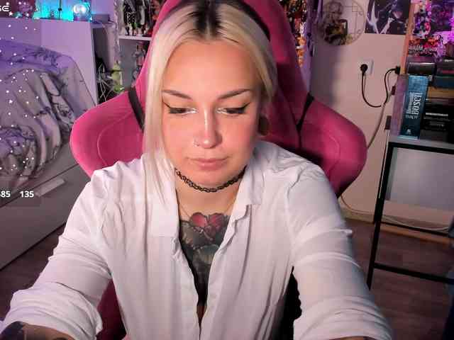 ChloeKohaku Sex Cam Show