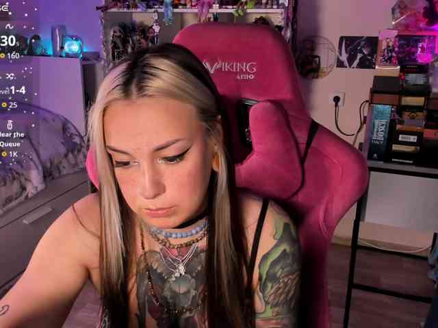 ChloeKohaku webcam
