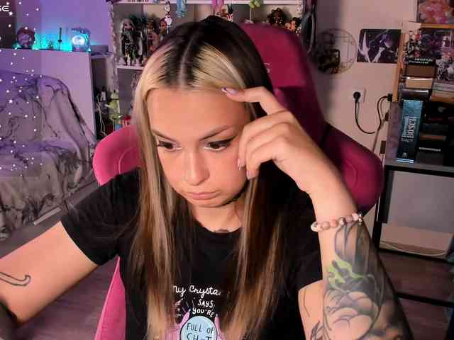 ChloeKohaku webcam