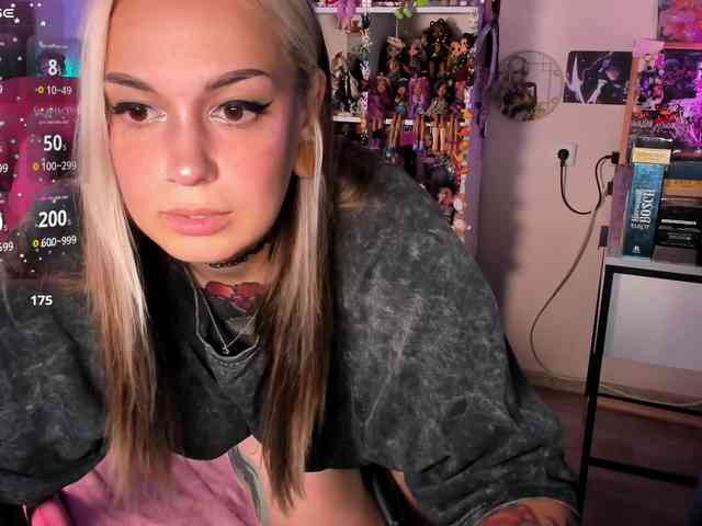 ChloeKohaku webcam
