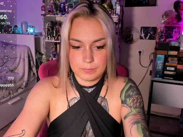 ChloeKohaku webcam