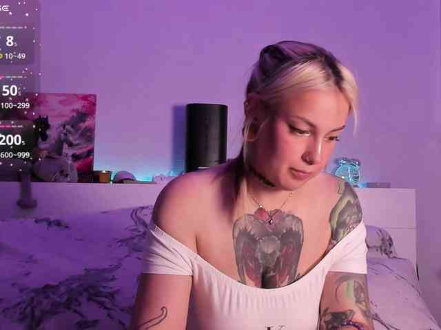 ChloeKohaku webcam