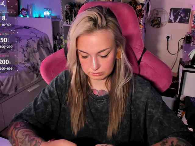 ChloeKohaku webcam