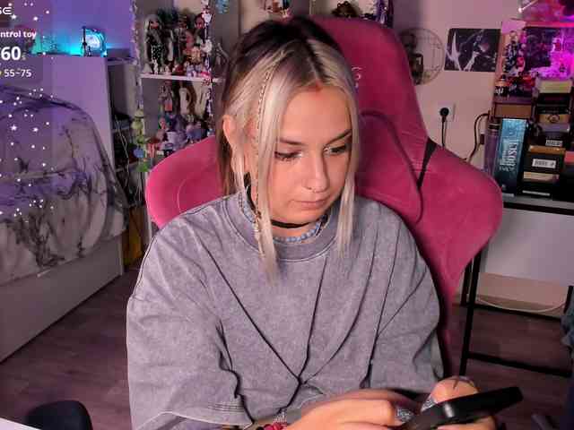 ChloeKohaku webcam
