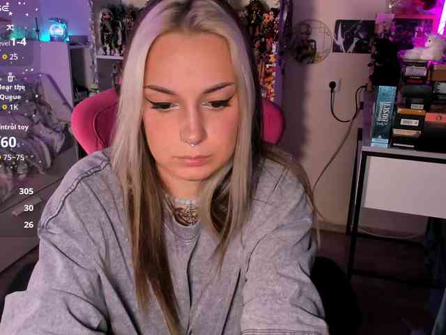 ChloeKohaku webcam