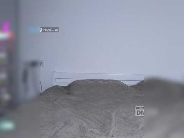 dvenasti live cam on BongaCams