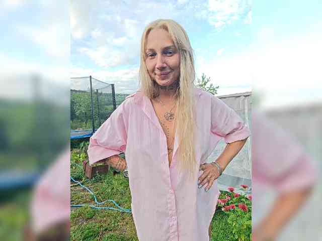 dvenasti Sex Cam Show