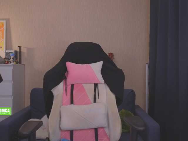 CreamMeow live webcam show