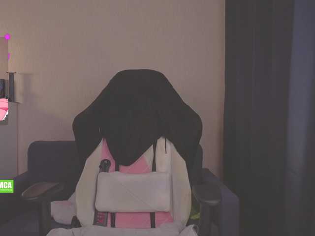 CreamMeow live cam