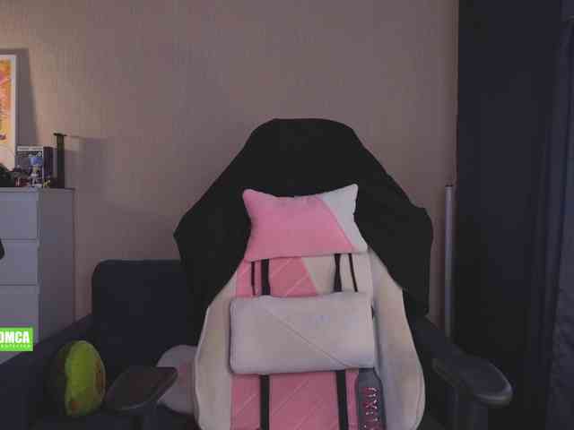 CreamMeow webcam