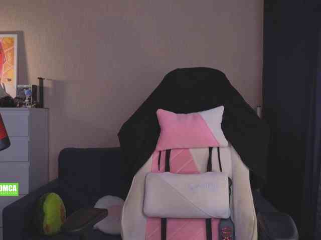 CreamMeow webcam