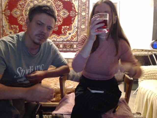Dieses Model ist jetzt live. selennandbrya