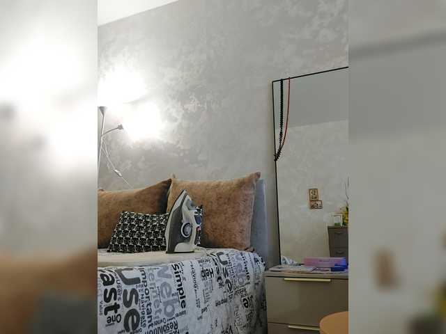 LaliaMia live cam on BongaCams