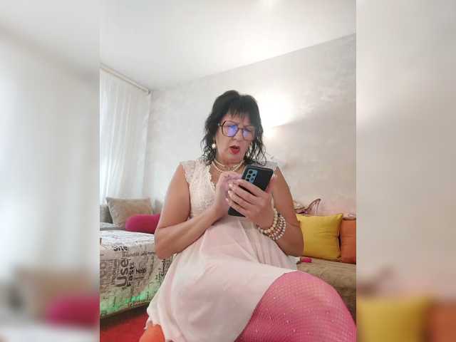 LaliaMia live cam on BongaCams