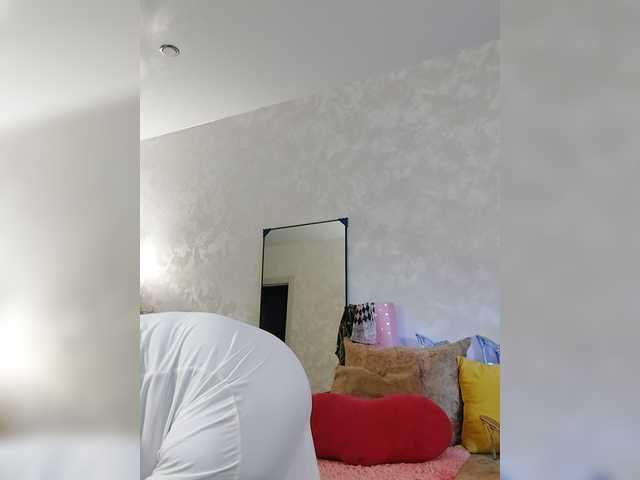 LaliaMia live cam on BongaCams