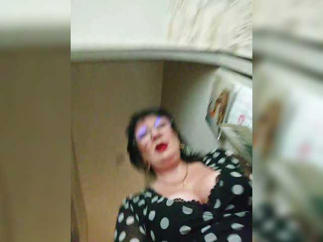 LaliaMia, en vivo ahora en BongaCams