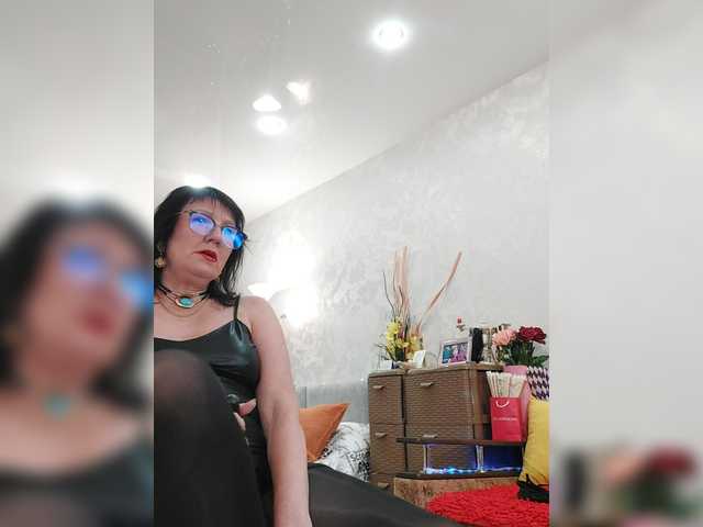 LaliaMia live cam on BongaCams