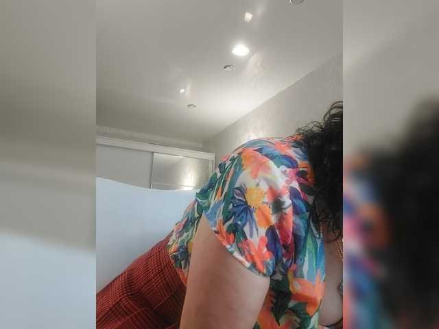 LaliaMia live cam on BongaCams