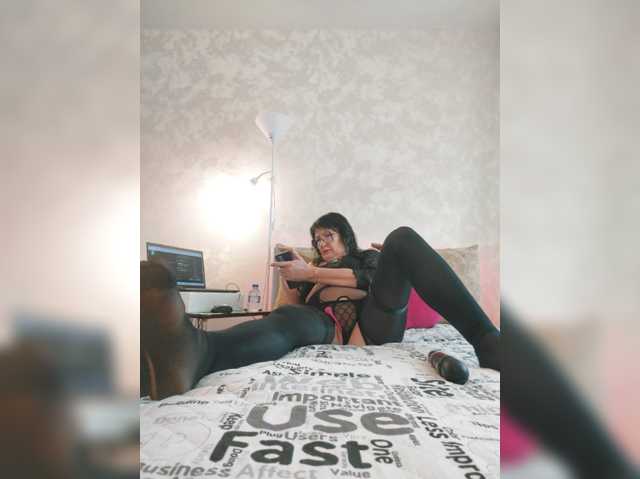 LaliaMia live cam on BongaCams