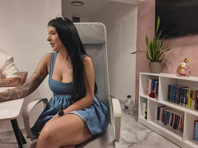 Valeriaxoxo live cam on BongaCams