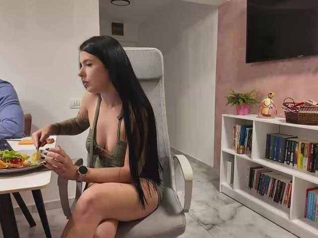 Valeriaxoxo live cam on BongaCams