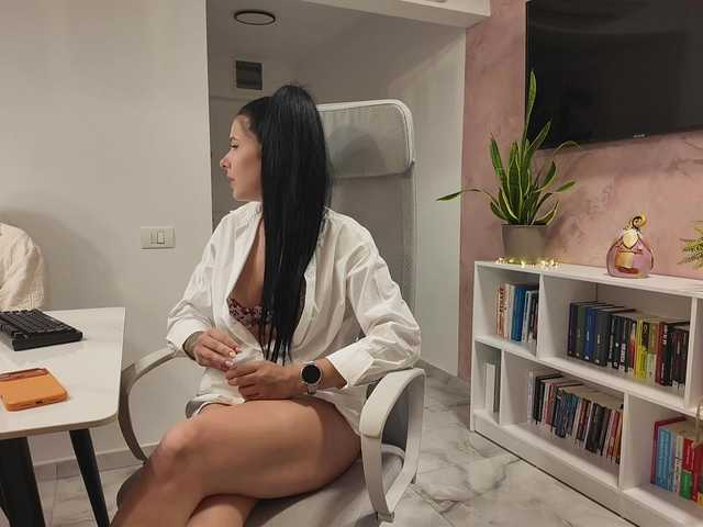 Valeriaxoxo live cam on BongaCams