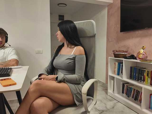 Valeriaxoxo live cam on BongaCams