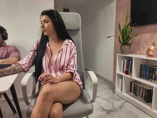 Valeriaxoxo live cam on BongaCams