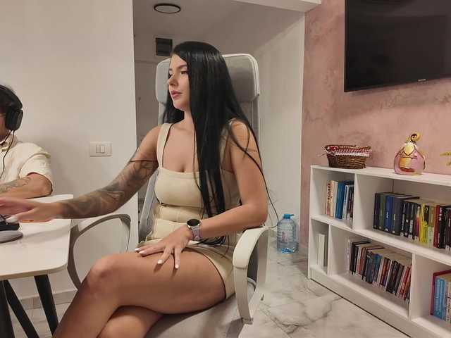 Valeriaxoxo live cam on BongaCams