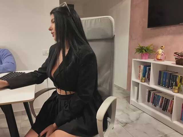 Valeria_xoxo live cam preview