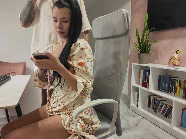 Valeriaxoxo live cam on BongaCams