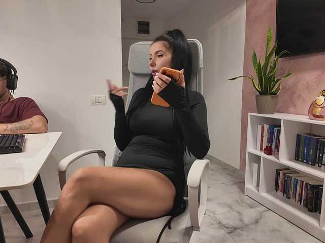 Valeriaxoxo live cam on BongaCams
