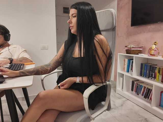 Valeriaxoxo live cam on BongaCams