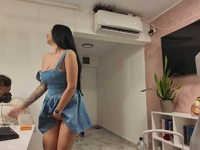Valeriaxoxo live cam on BongaCams