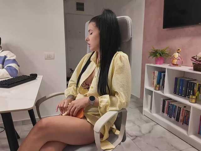 Valeriaxoxo live cam on BongaCams