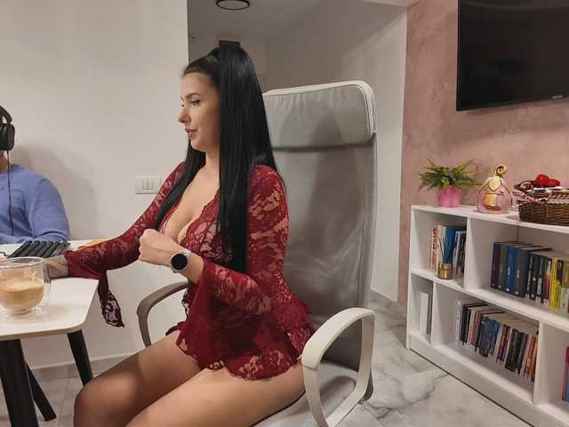 Valeriaxoxo live cam on BongaCams