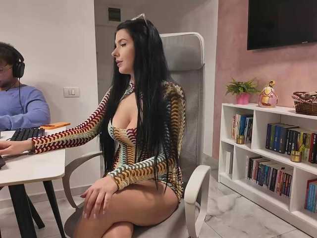 Valeriaxoxo live cam on BongaCams