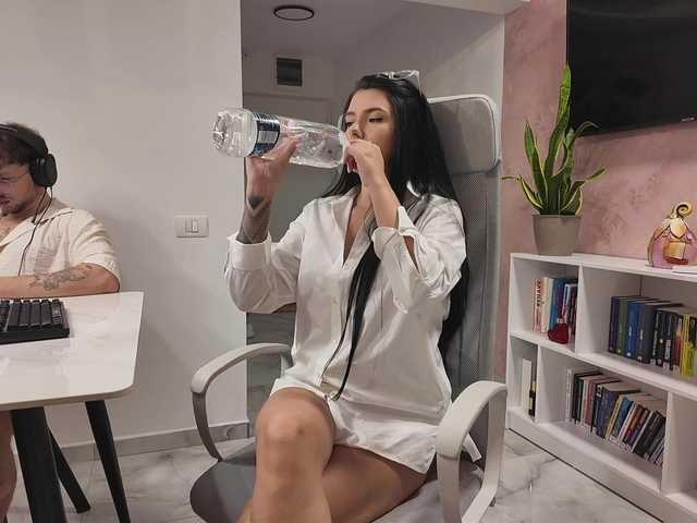 valeriaxoxo online