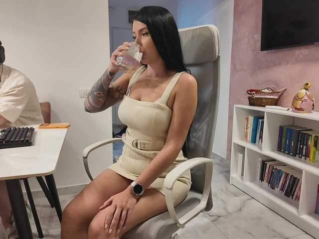 Valeriaxoxo live cam on BongaCams