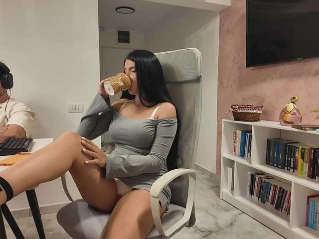 Valeriaxoxo live cam on BongaCams